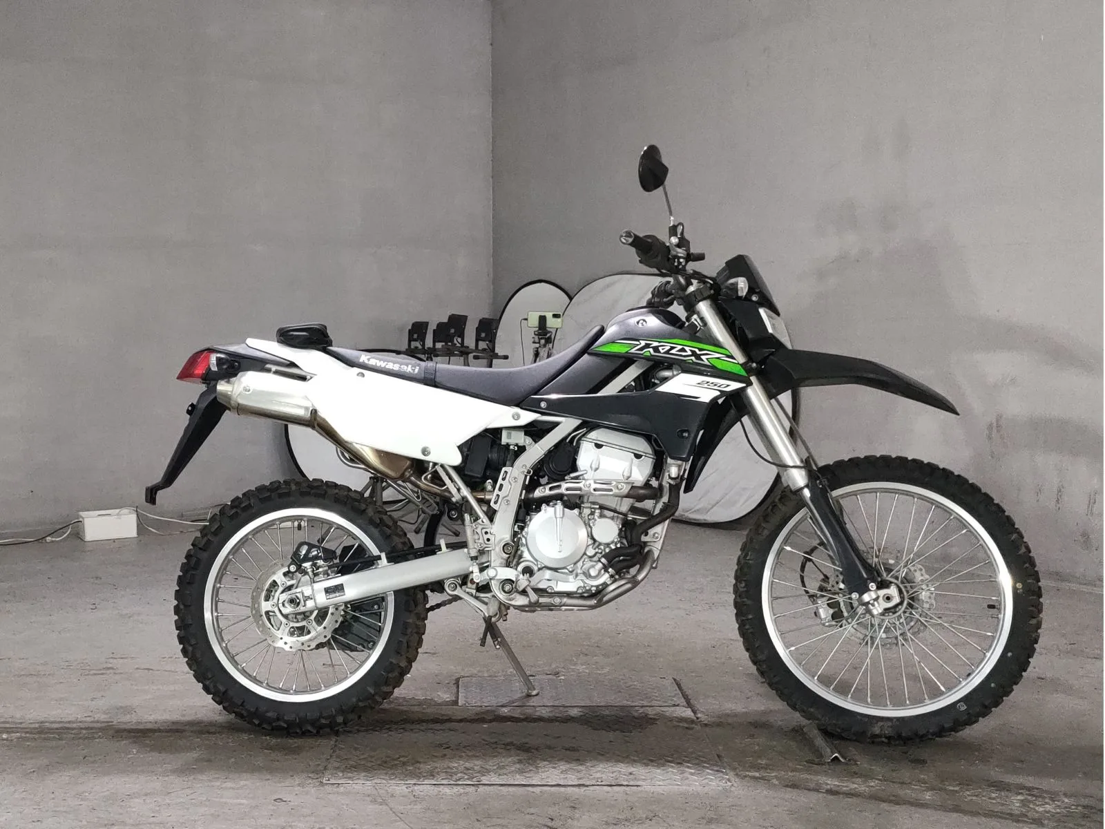 Kawasaki KLX250 года с японского аукциона JBA