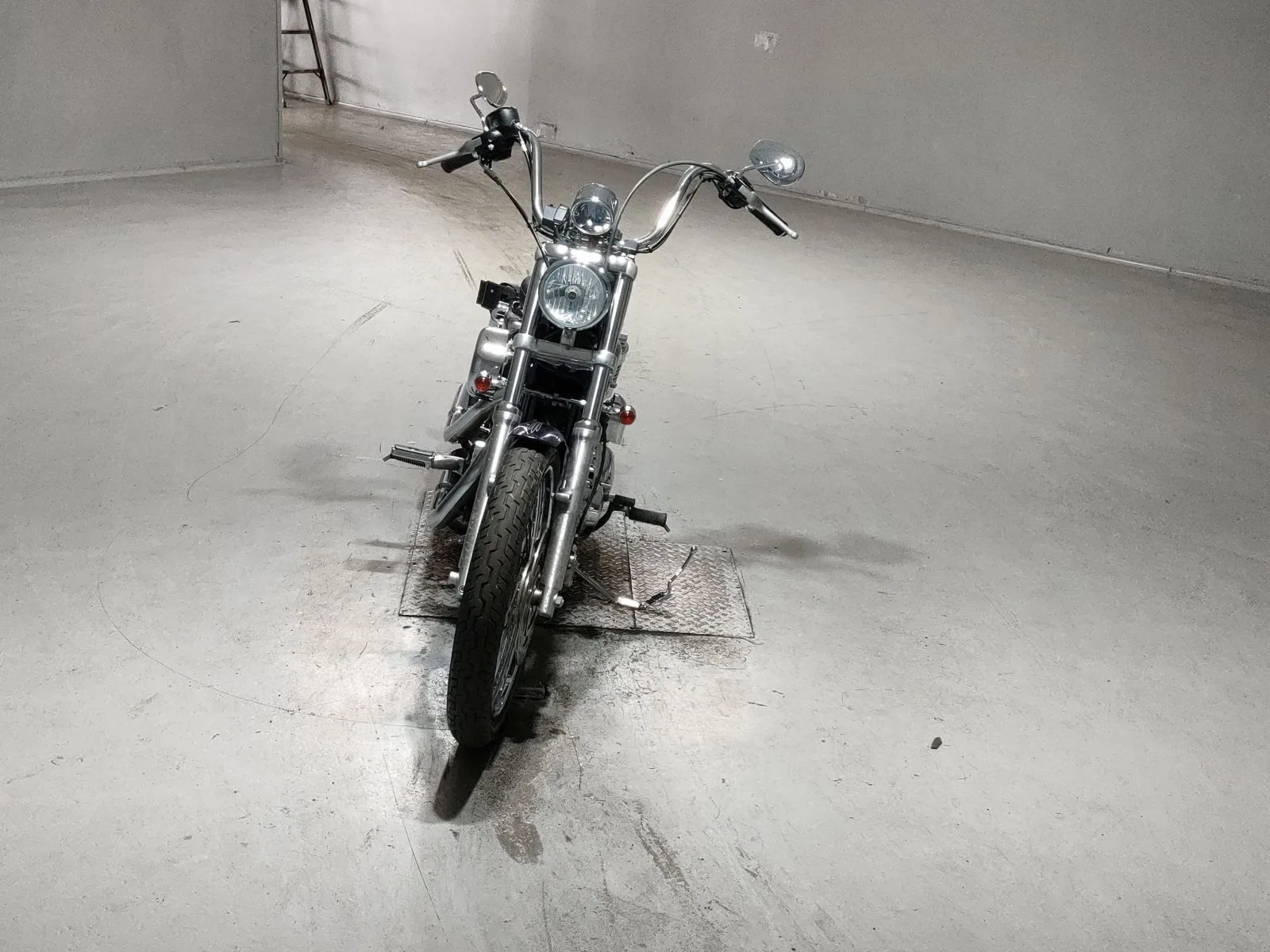 Harley-Davidson XL1200V с аукциона JBA, кадр 3