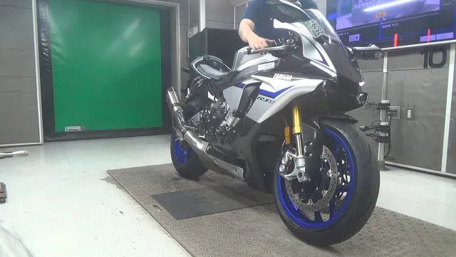 Yamaha YZF-R1M 2015 года из Японии