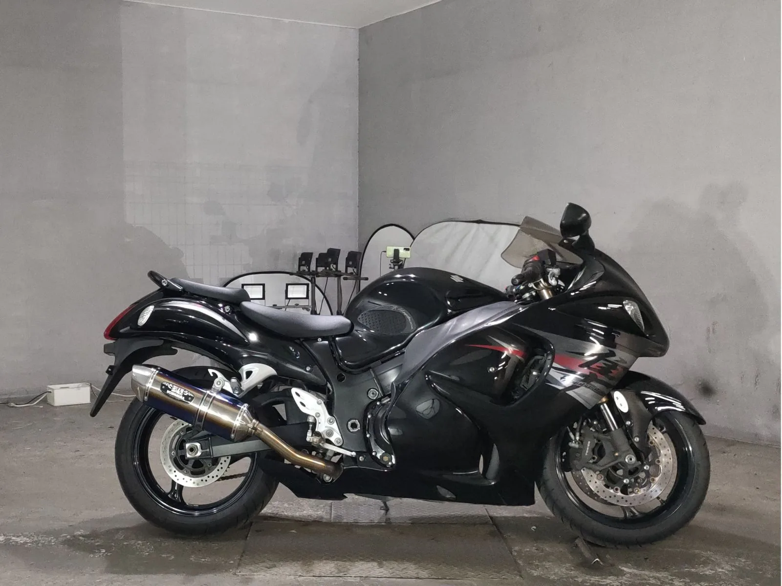 Suzuki GSX1300R HAYABUSA 2014 года с японского аукциона JBA