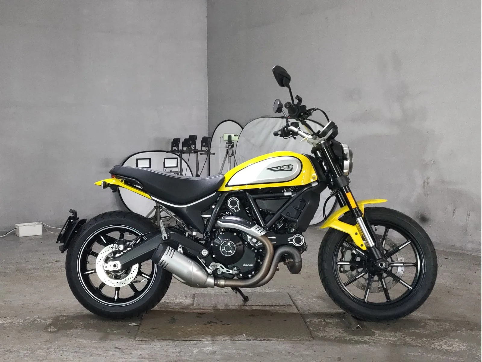 Ducati SCRAMBLER NIGHT SHIFT 2021 года с японского аукциона JBA