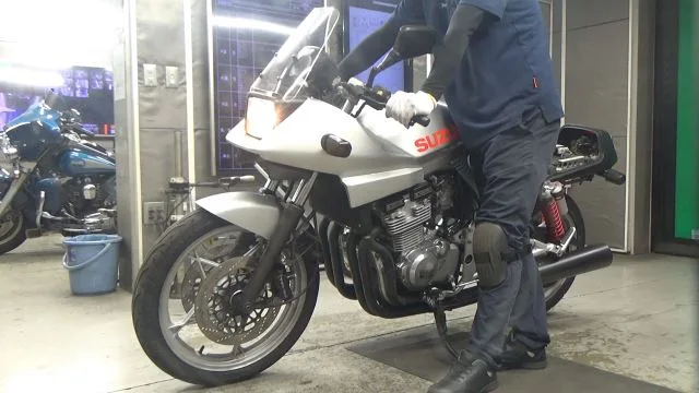 Suzuki GSX400S KATANA с аукциона BDS, кадр 2