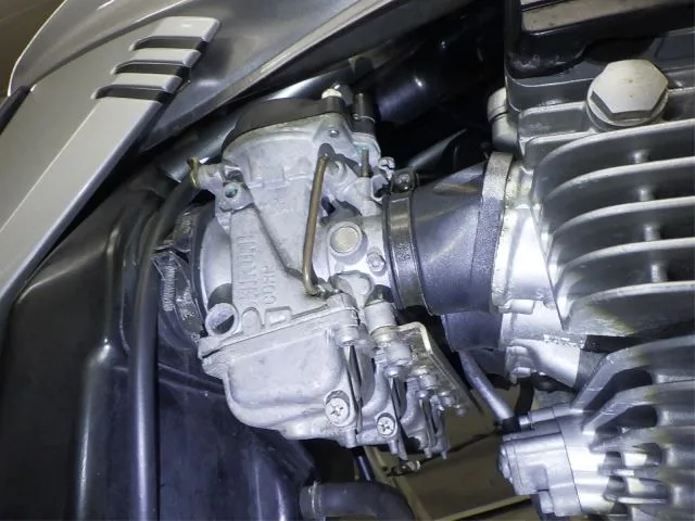 Suzuki GSX400S KATANA с аукциона BDS, кадр 3