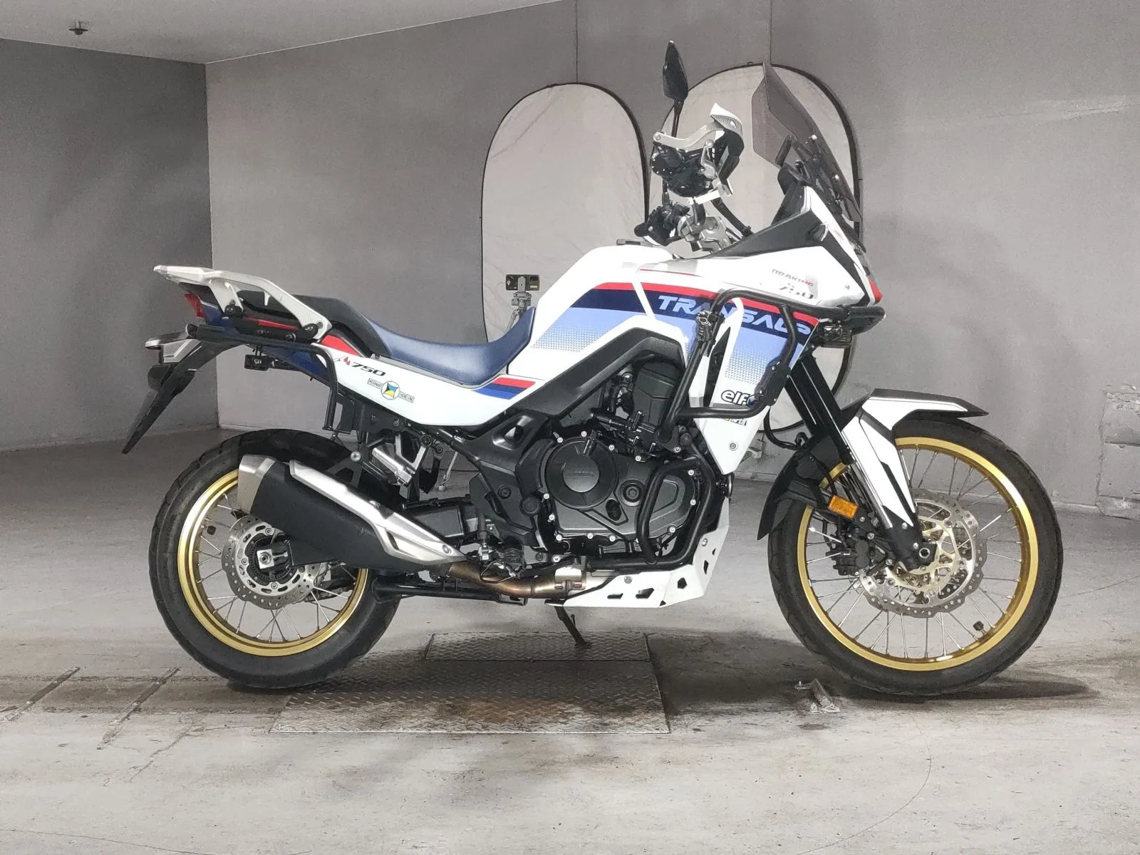 Honda XL750 TRANSALP 2023 года с японского аукциона JBA
