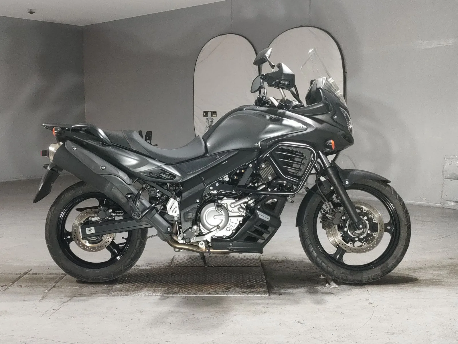 Suzuki V STROM650 2013 года из Японии
