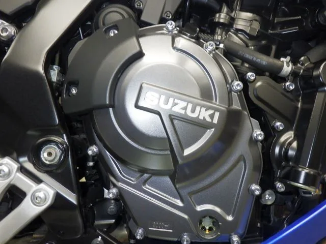 Suzuki GSX-8R с аукциона BDS, кадр 3