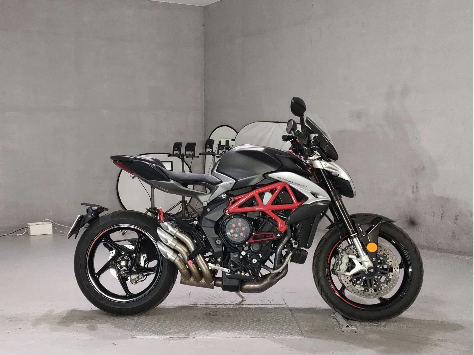 MV Agusta BRUTALE 800 с аукциона JBA, кадр 1