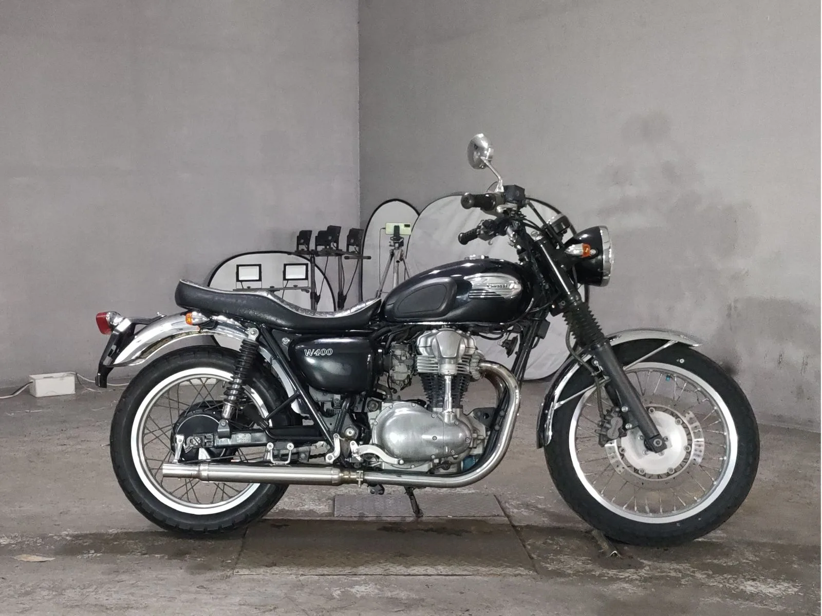 Kawasaki W400 2007 года с японского аукциона JBA