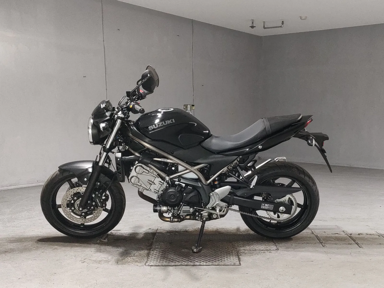 Suzuki SV650 с аукциона JBA, кадр 2