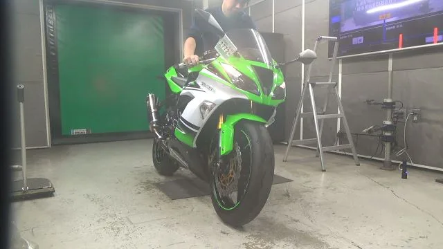 Kawasaki ZX-6RA с аукциона BDS, кадр 1