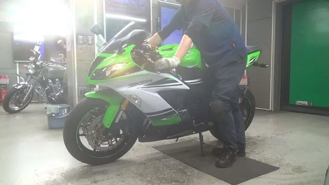 Kawasaki ZX-6RA с аукциона BDS, кадр 2