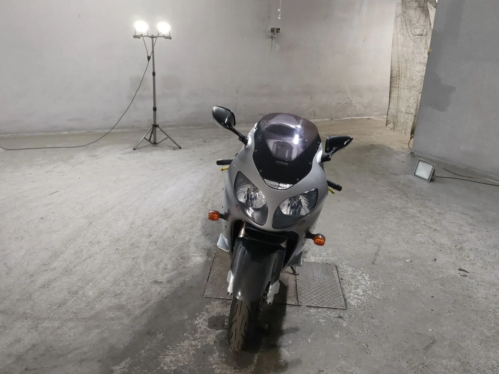 Kawasaki ZX-12R с аукциона JBA, кадр 3