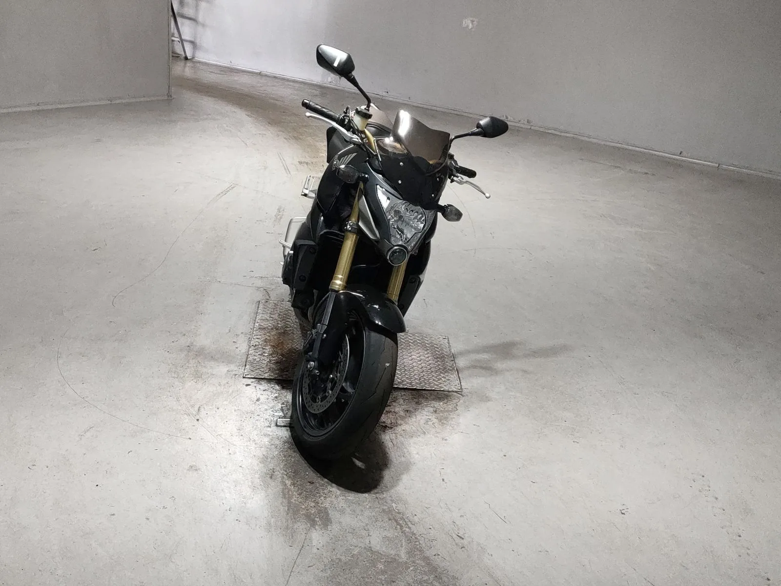 Honda CB1000R с аукциона JBA, кадр 3