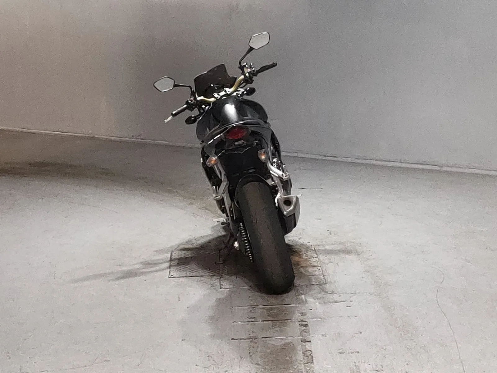 Honda CB1000R с аукциона JBA, кадр 4