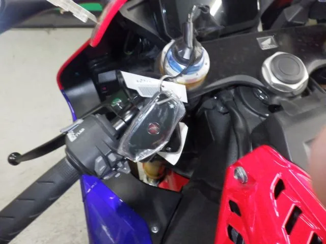 Honda CBR1000RR-RSP с аукциона BDS, кадр 9