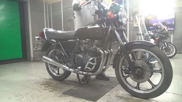 Kawasaki Z550FX с аукциона BDS, кадр 1