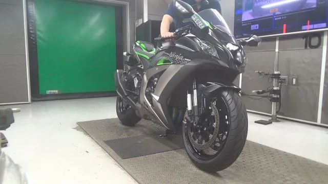 Kawasaki ZX-10RA с аукциона BDS, кадр 1