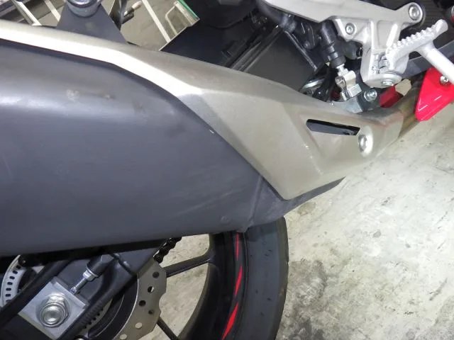 Honda CBR400R с аукциона BDS, кадр 9