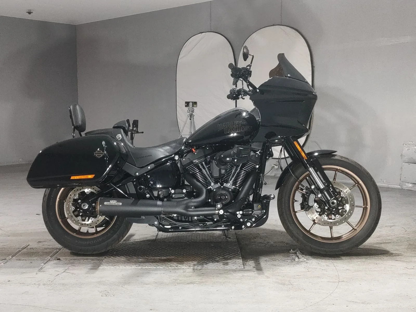 Harley-Davidson FXLRST1920 2025 года с японского аукциона JBA