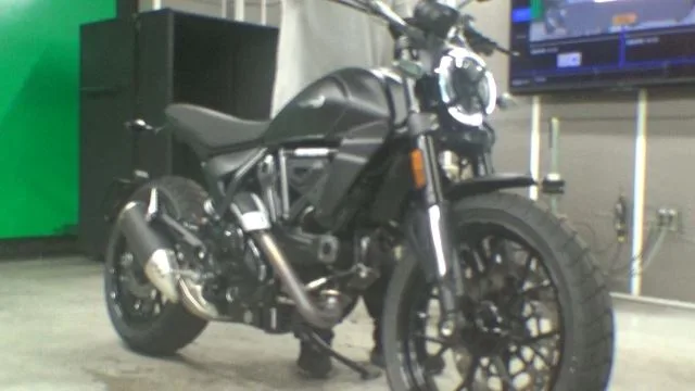 Ducati SCRAMBLER ICON 2025 года из Японии