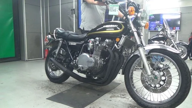 Kawasaki Z1000 2022 года из Японии
