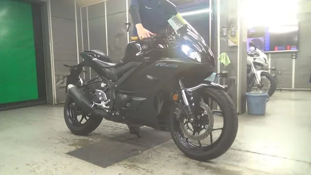Yamaha YZF-R25A  года из Японии