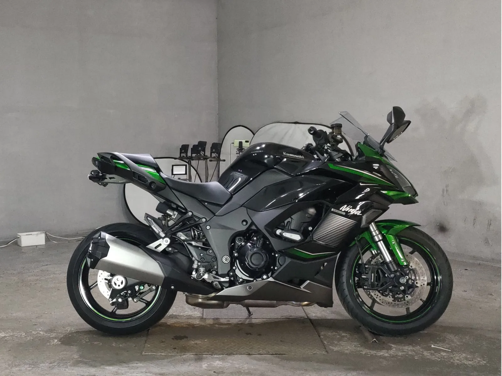 Kawasaki Ninja 1000SX 2022 года из Японии