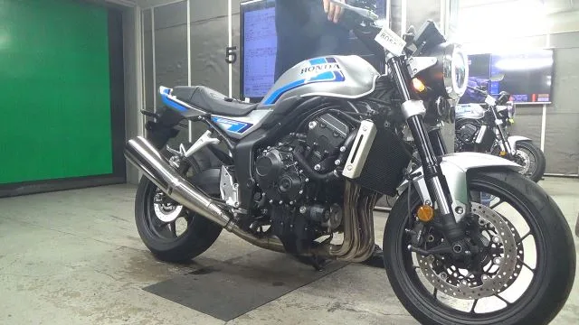 Honda CB1000F 2026 года из Японии