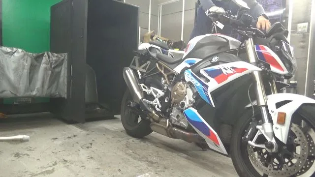 BMW S1000R 2022 года из Японии