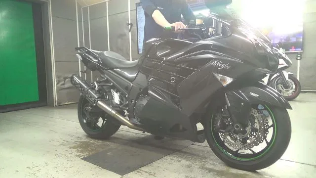 Kawasaki ZX-14RA 2015 года из Японии