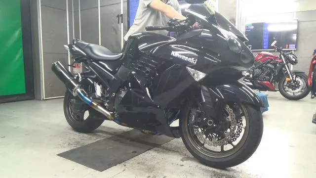 Kawasaki ZZR1400 2009 года из Японии