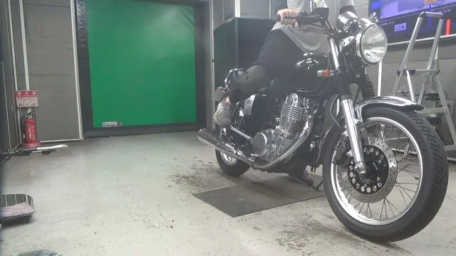 Yamaha SR400 с аукциона BDS, кадр 1
