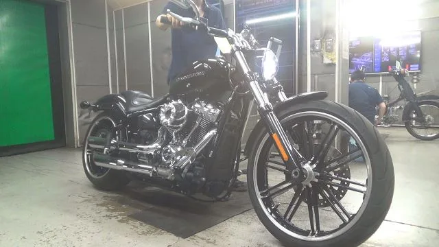 Harley-Davidson FXBRS1870 2022 года из Японии