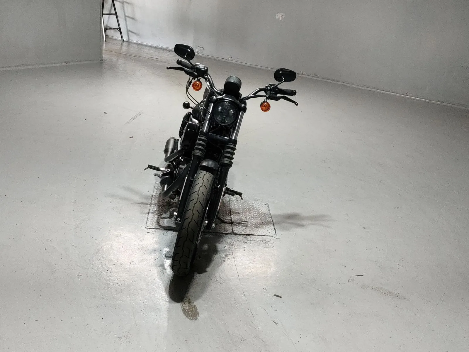 Harley-Davidson XL883N с аукциона JBA, кадр 3