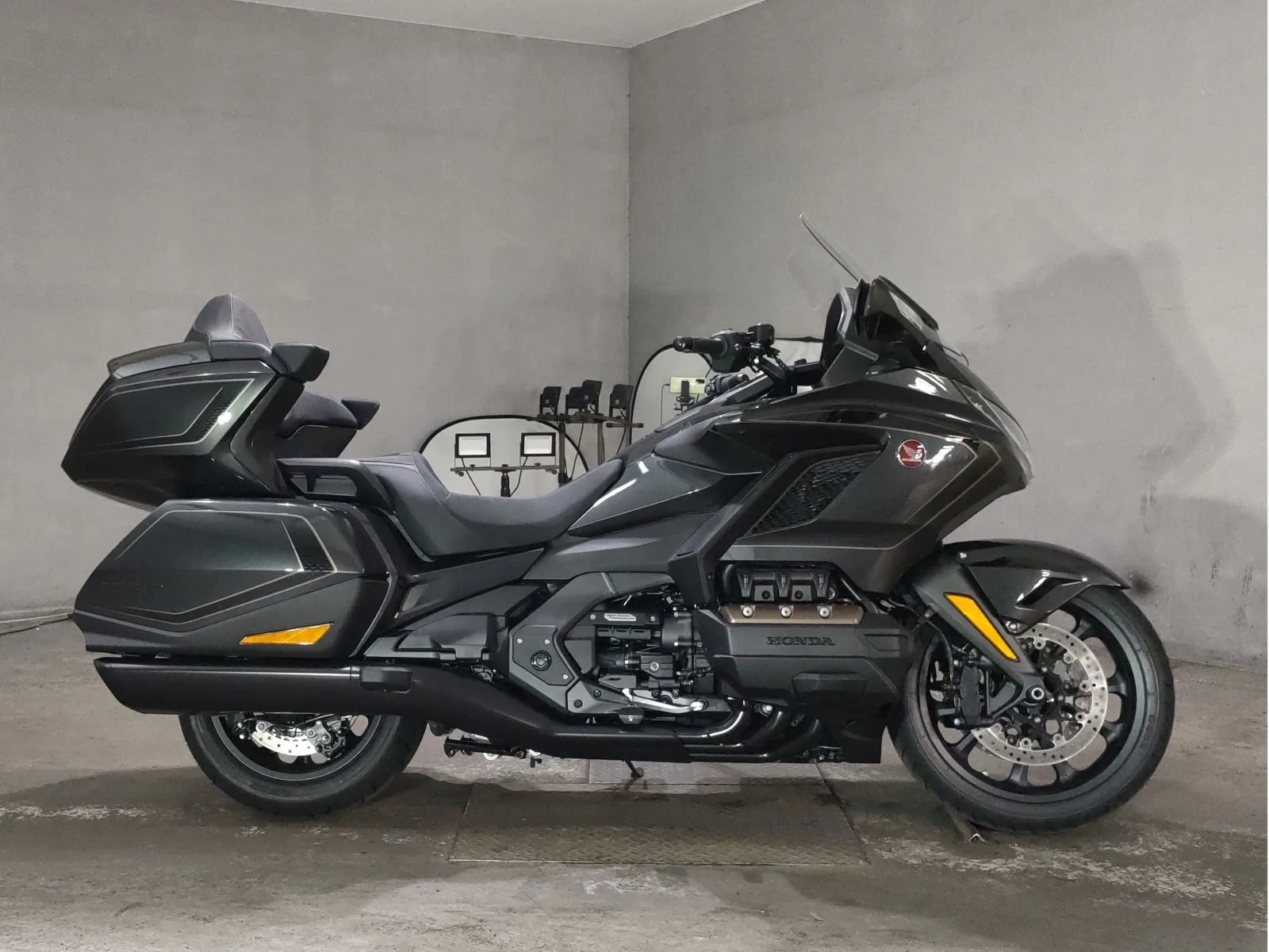 Honda GL1800 TOUR DCT 2026 года с японского аукциона JBA