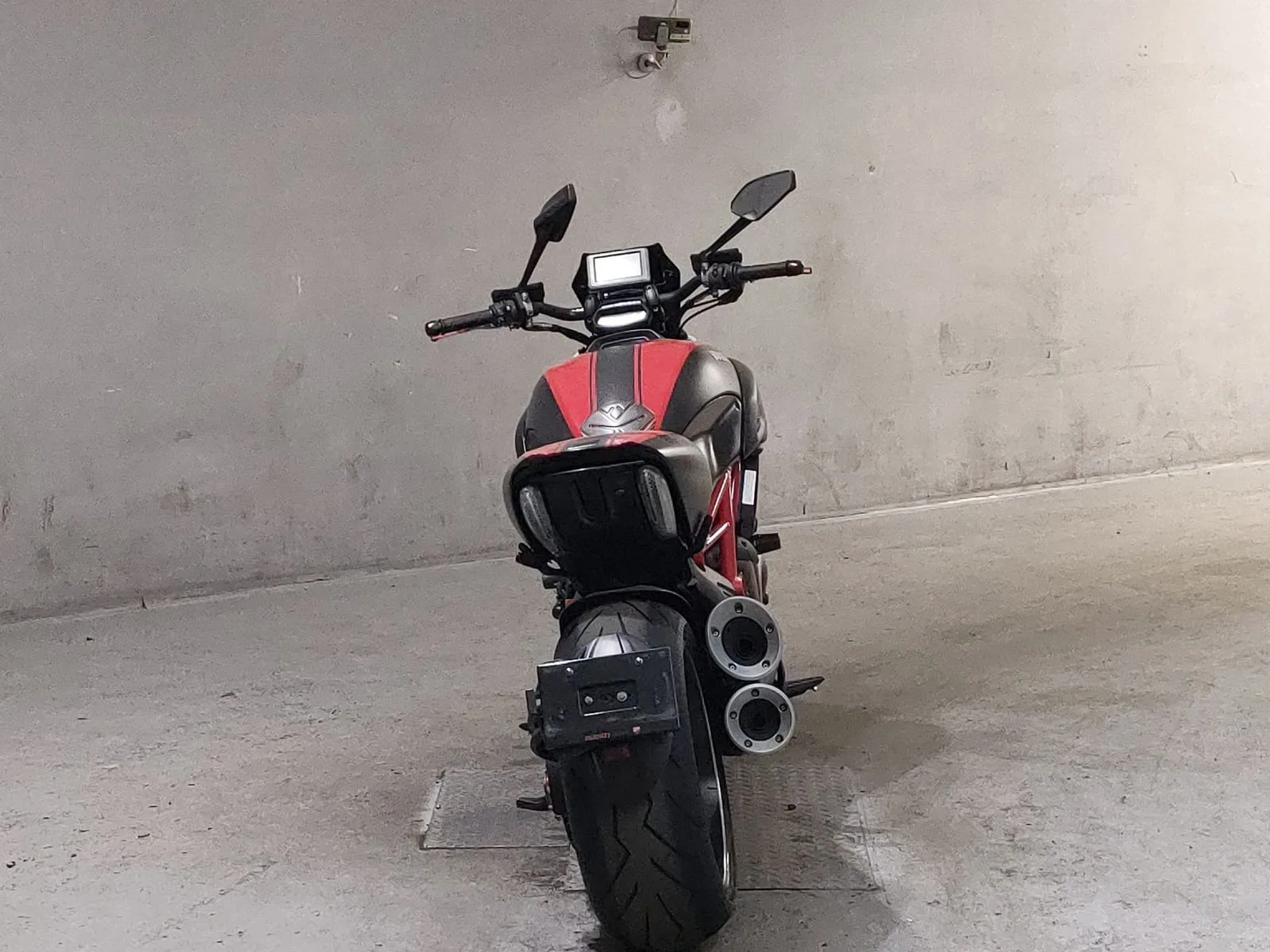 Ducati DIAVEL CARBON с аукциона JBA, кадр 4