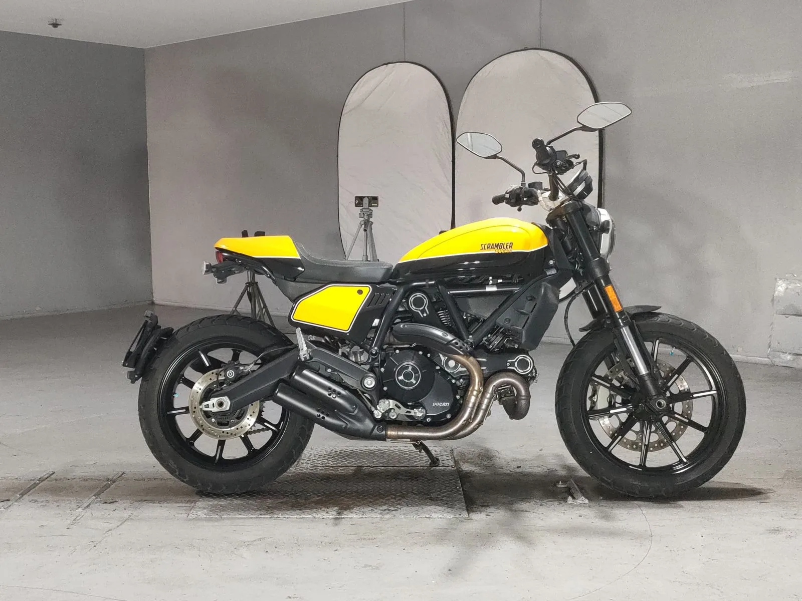 Ducati SCRAMBLER FULL THROTTLE 2019 года с японского аукциона JBA