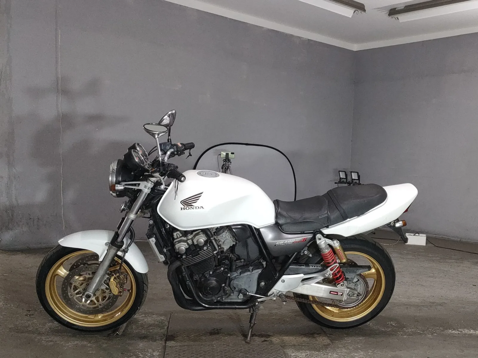 Honda CB400SFV с аукциона JBA, кадр 2