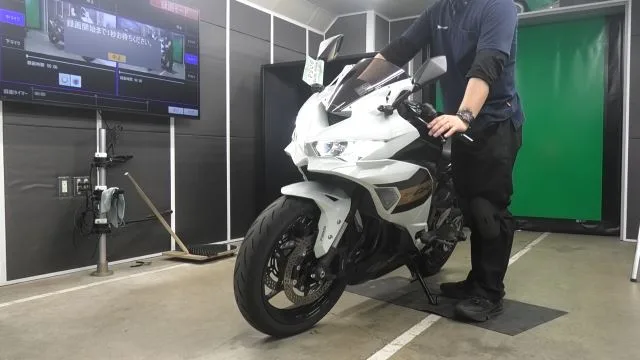 Kawasaki ZX-4R SE с аукциона BDS, кадр 2