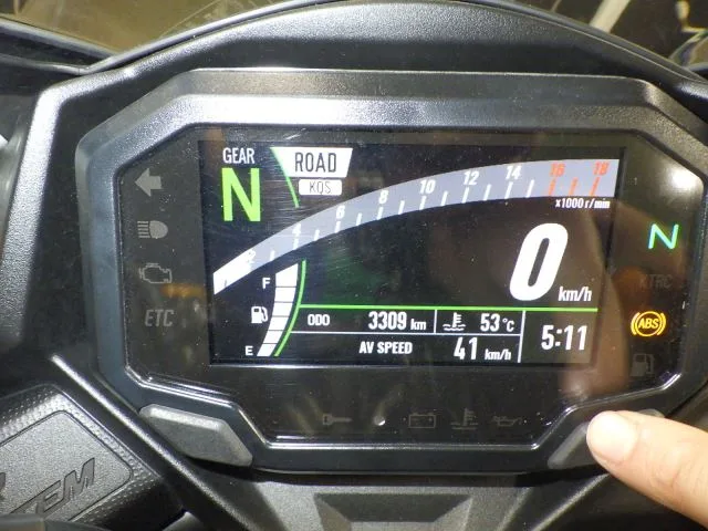 Kawasaki ZX-4R SE с аукциона BDS, кадр 8