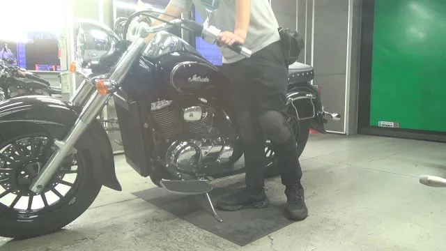 Suzuki INTRUDER 400 CLASSIC с аукциона BDS, кадр 2