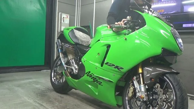 Kawasaki ZX-12R 2000 года из Японии