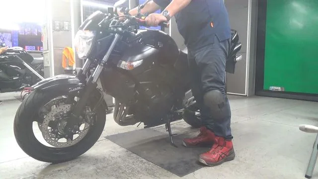Suzuki GSR400ABS с аукциона BDS, кадр 2