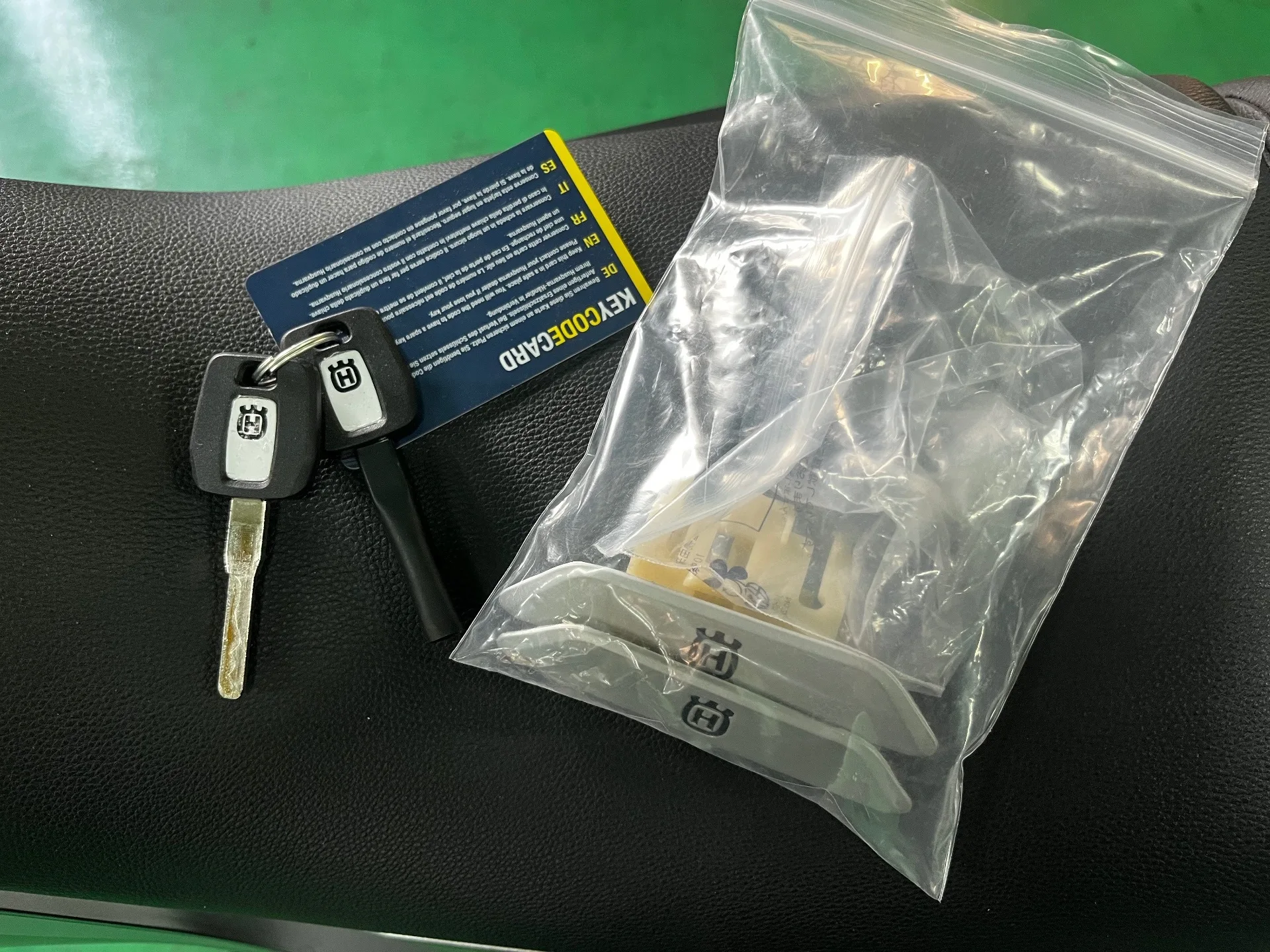 Другие марки HUSQUARNA SVARTPILEN401 с аукциона AUCNET, кадр 4