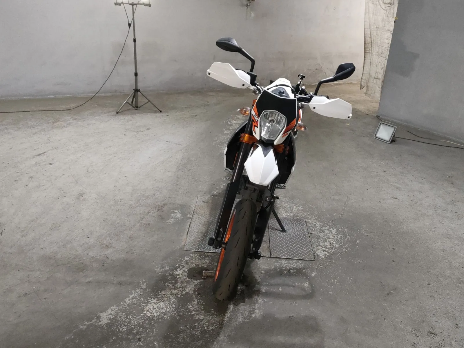 KTM 690SMC-R с аукциона JBA, кадр 3