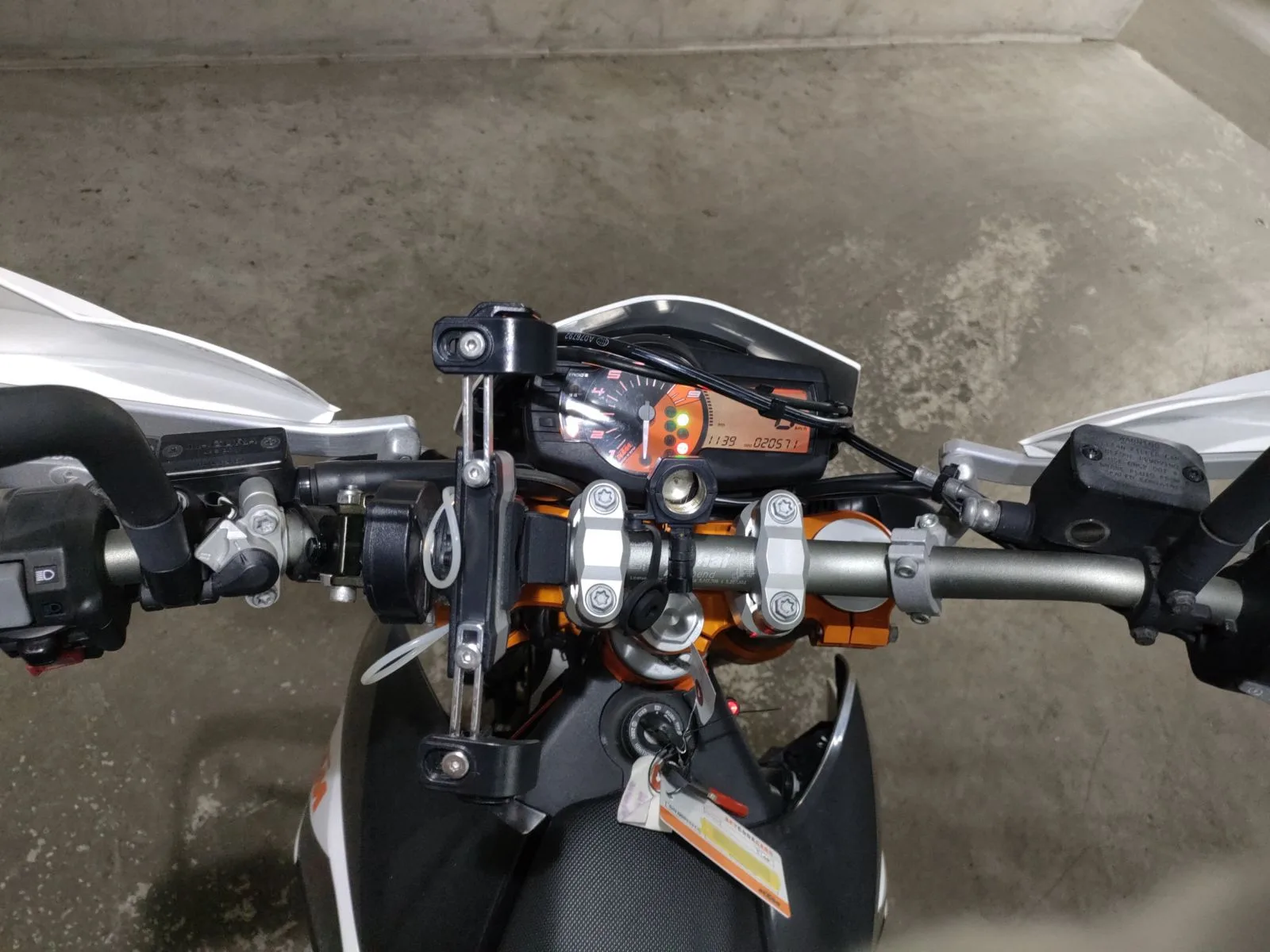 KTM 690SMC-R с аукциона JBA, кадр 5