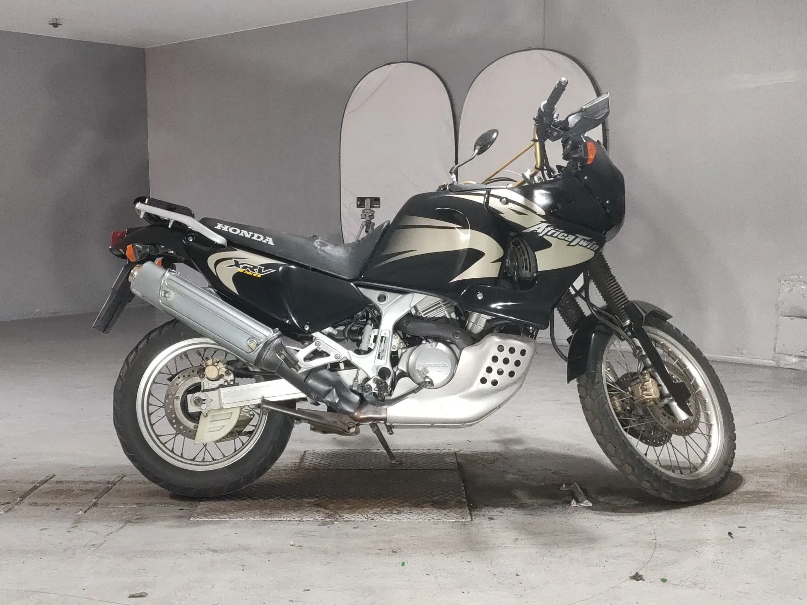 Honda AFRICA TWIN 750 2003 года с японского аукциона JBA