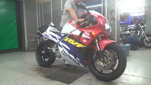 Honda RVF400 1996 года из Японии