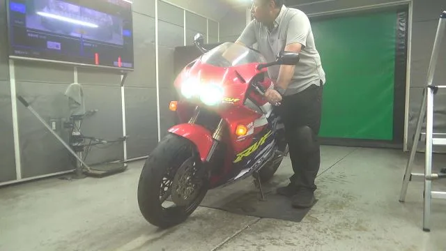 Honda RVF400 с аукциона BDS, кадр 2