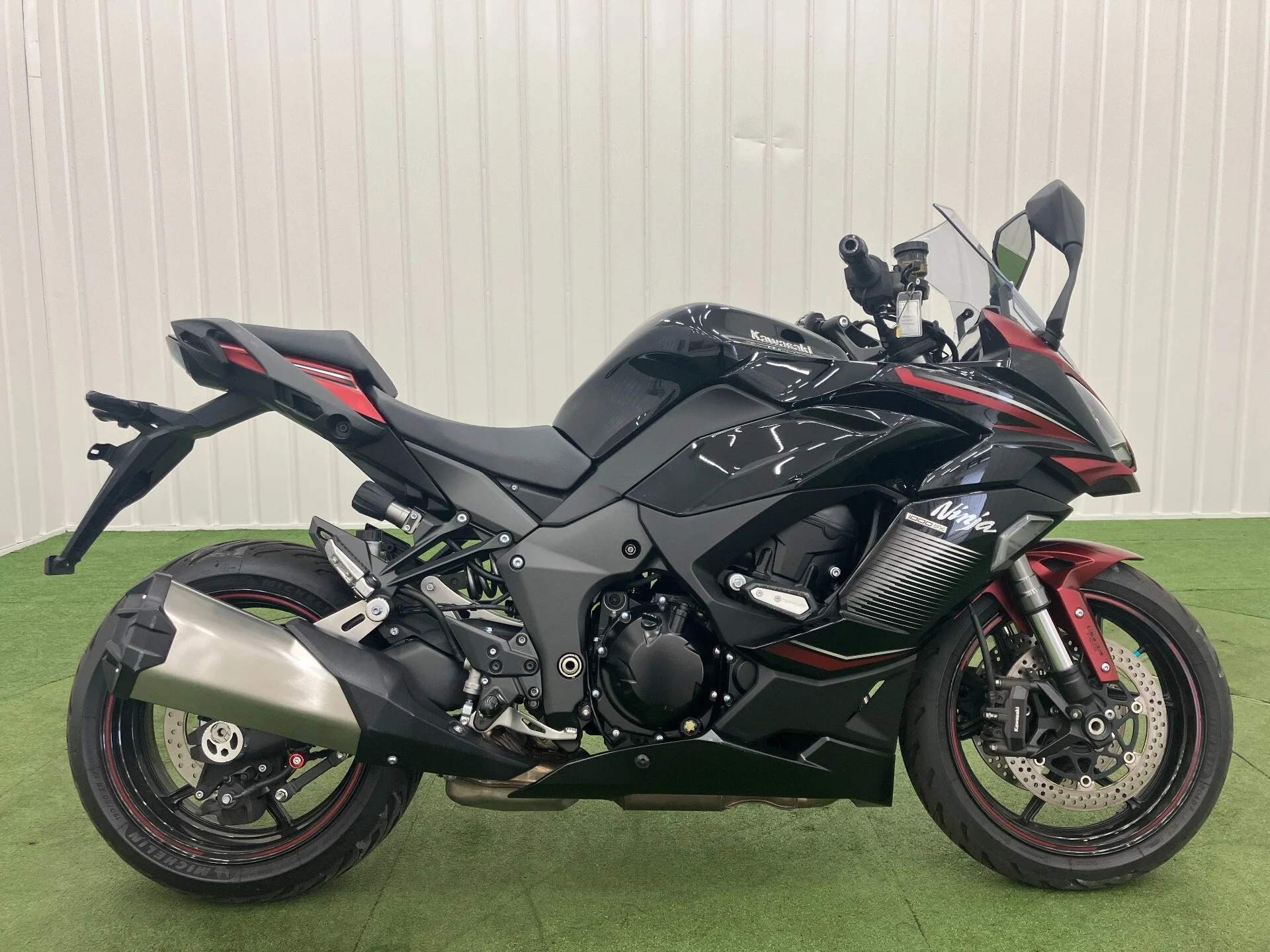 Kawasaki Ninja 1000SX 2022 года из Японии